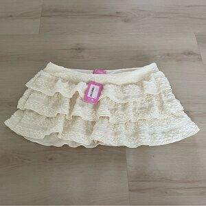 Edikted Cream Lace Ruffle Mini Skort